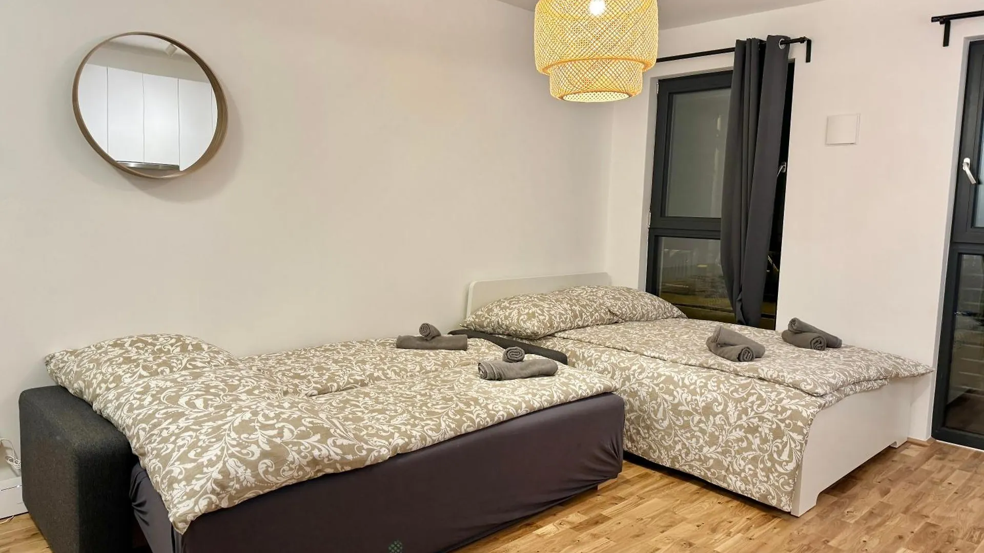 Modern Apartment With Balcony & Free Parking - Nearby Metro Вена