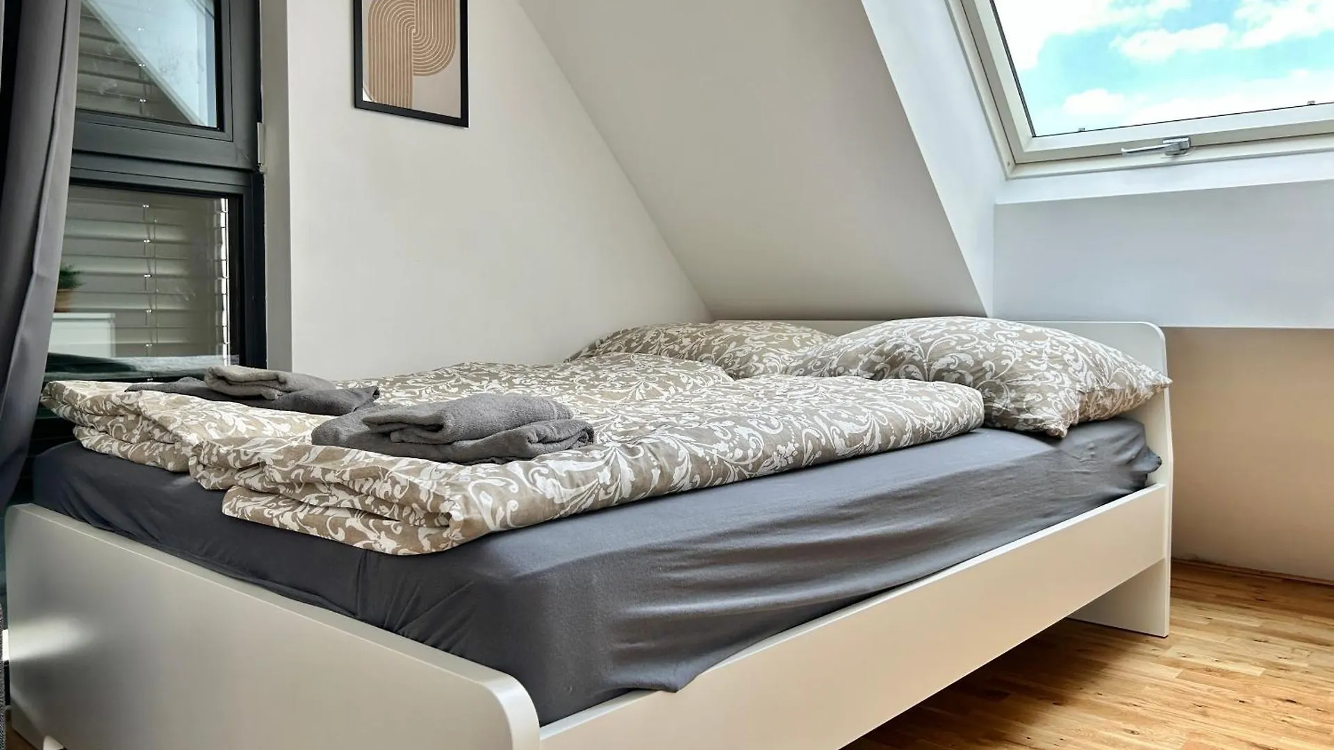 Modern Apartment With Balcony & Free Parking - Nearby Metro Вена